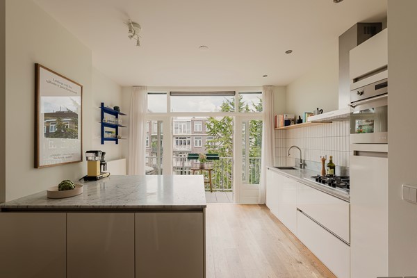 For sale: Bestevâerstraat 10-3, 1056 HM Amsterdam